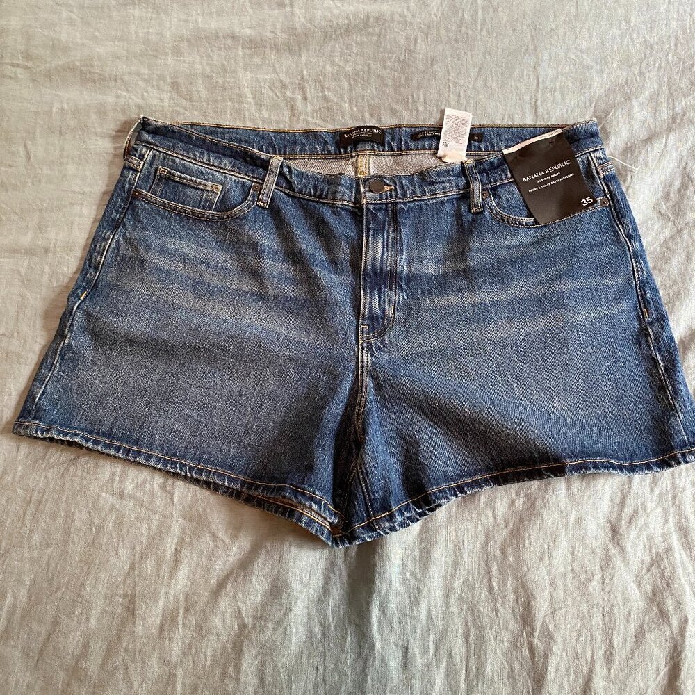 Women's Banana Republic Mid-Rise Denim Shorts Size 35